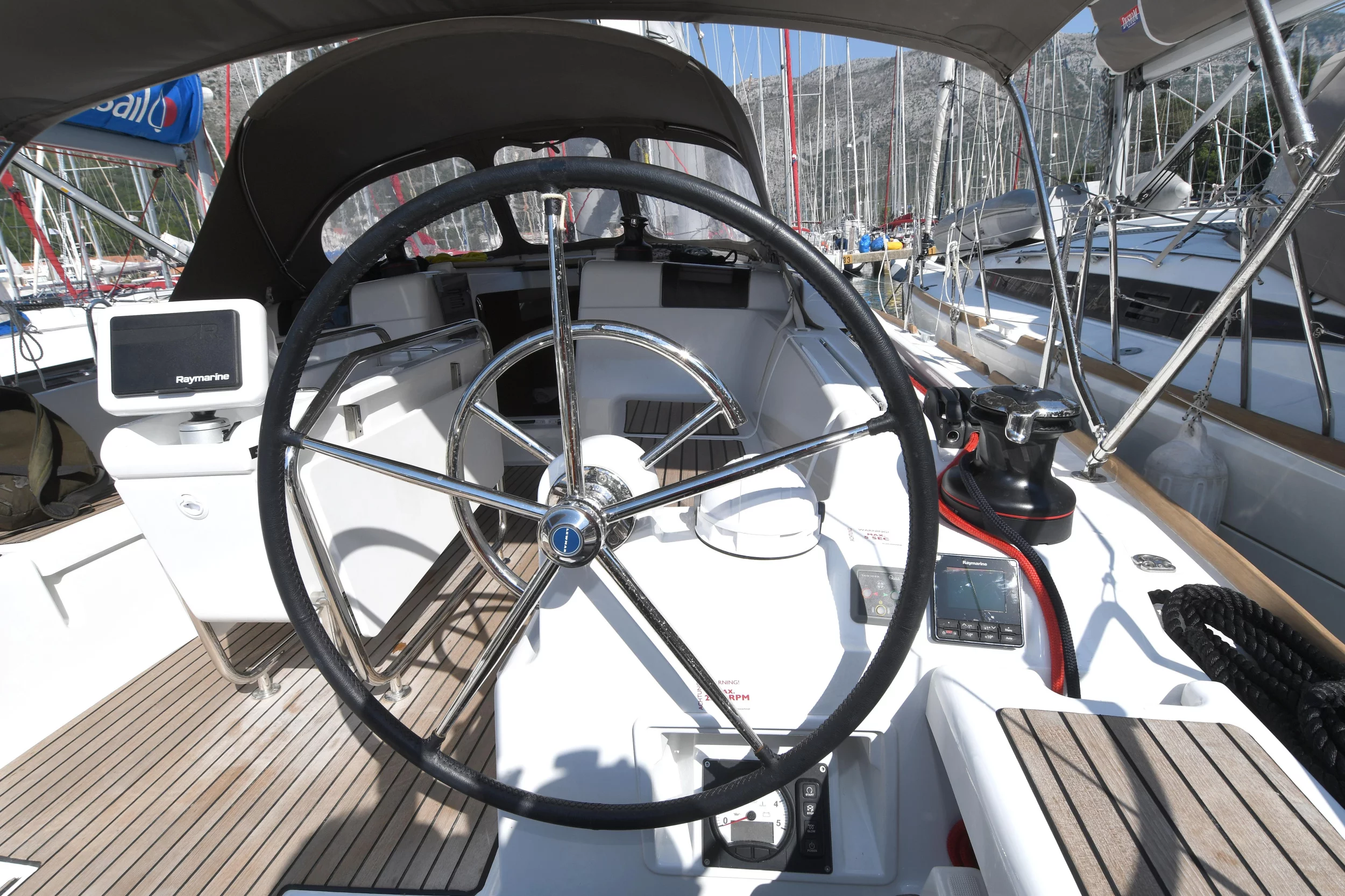 Sun Odyssey 419 (Kiss Kiss)  - 1