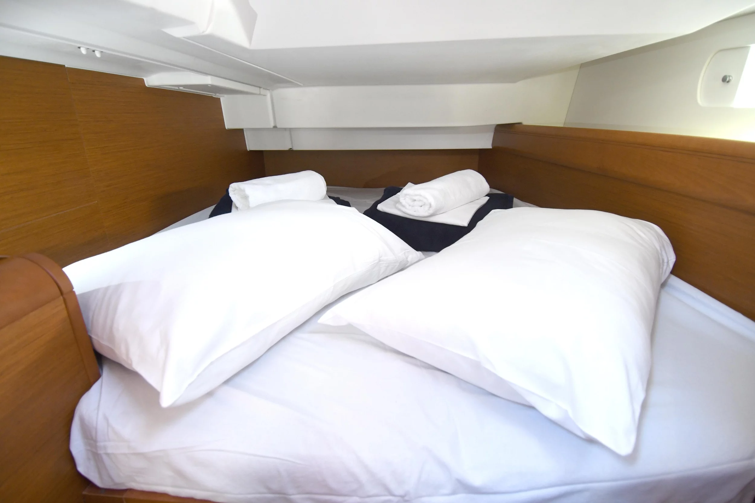 Sun Odyssey 419 (Kiss Kiss)  - 4