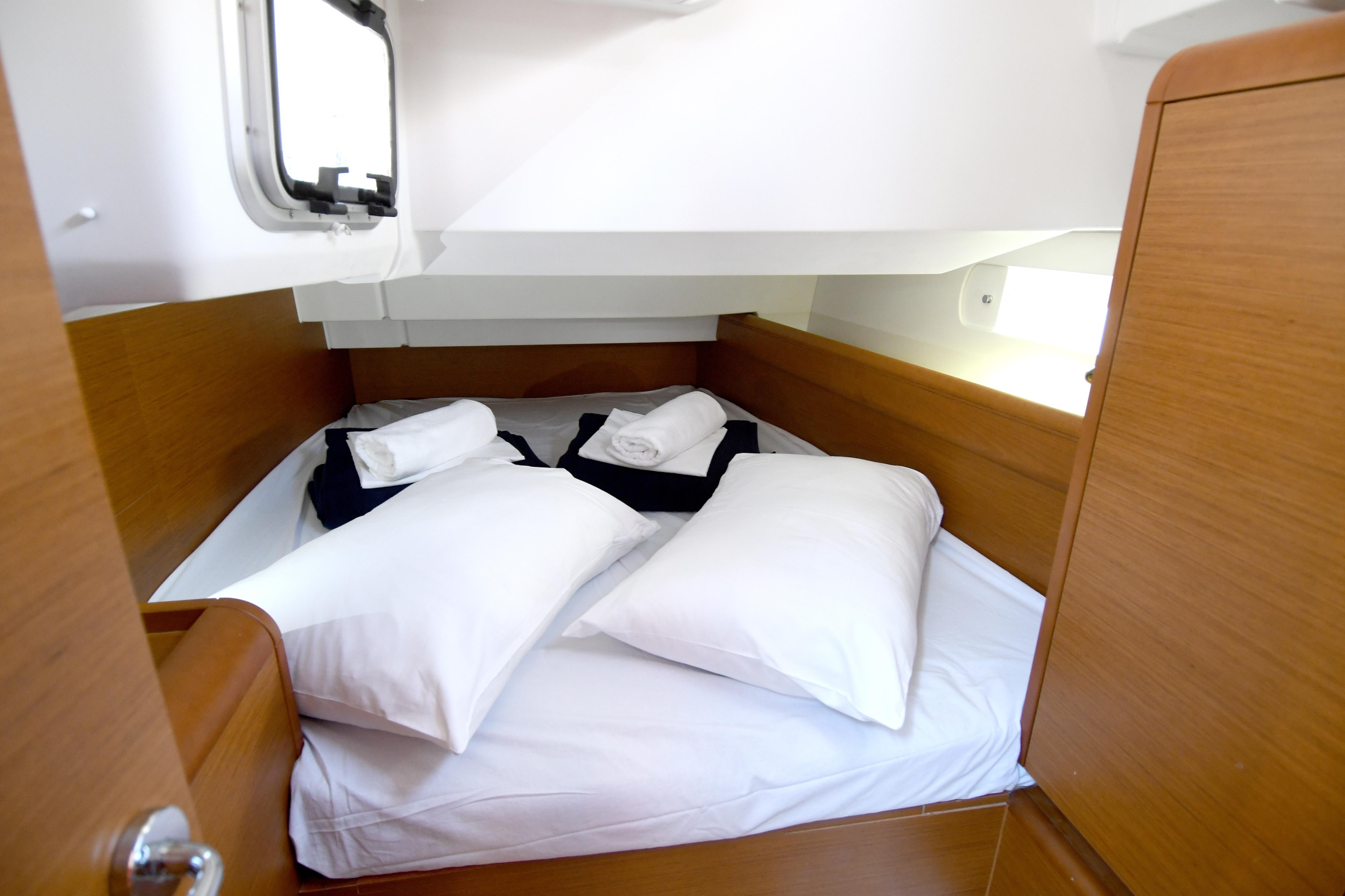 Photo #3 - Sun Odyssey 419 (Kiss Kiss) in Dubrovnik - 9931
