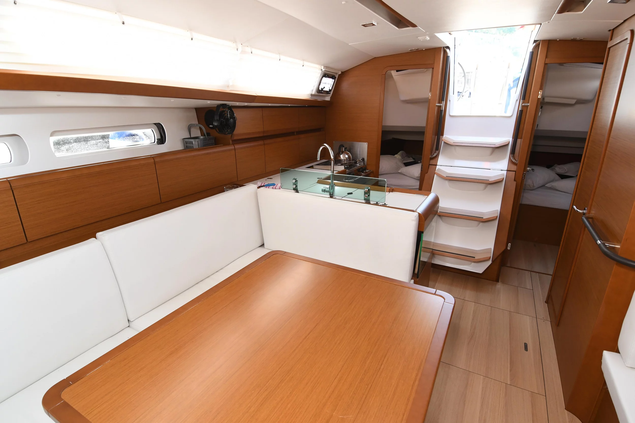 Sun Odyssey 419 (Kiss Kiss)  - 13