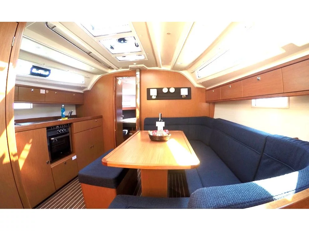 Bavaria Cruiser 41 (Cadenza) Interior image - 6