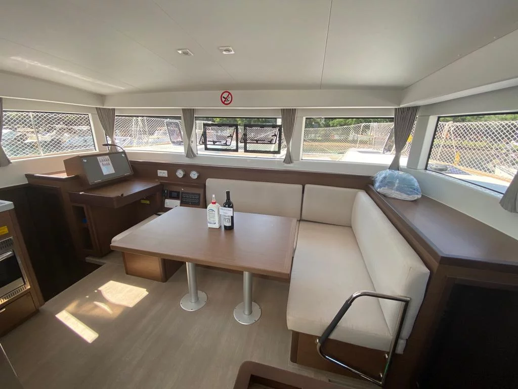 Lagoon 40 (Falcon) Interior image - 3