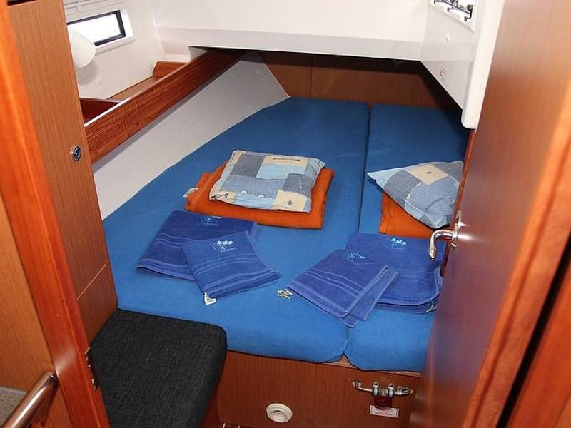 Bavaria 36 Cruiser — photo 12