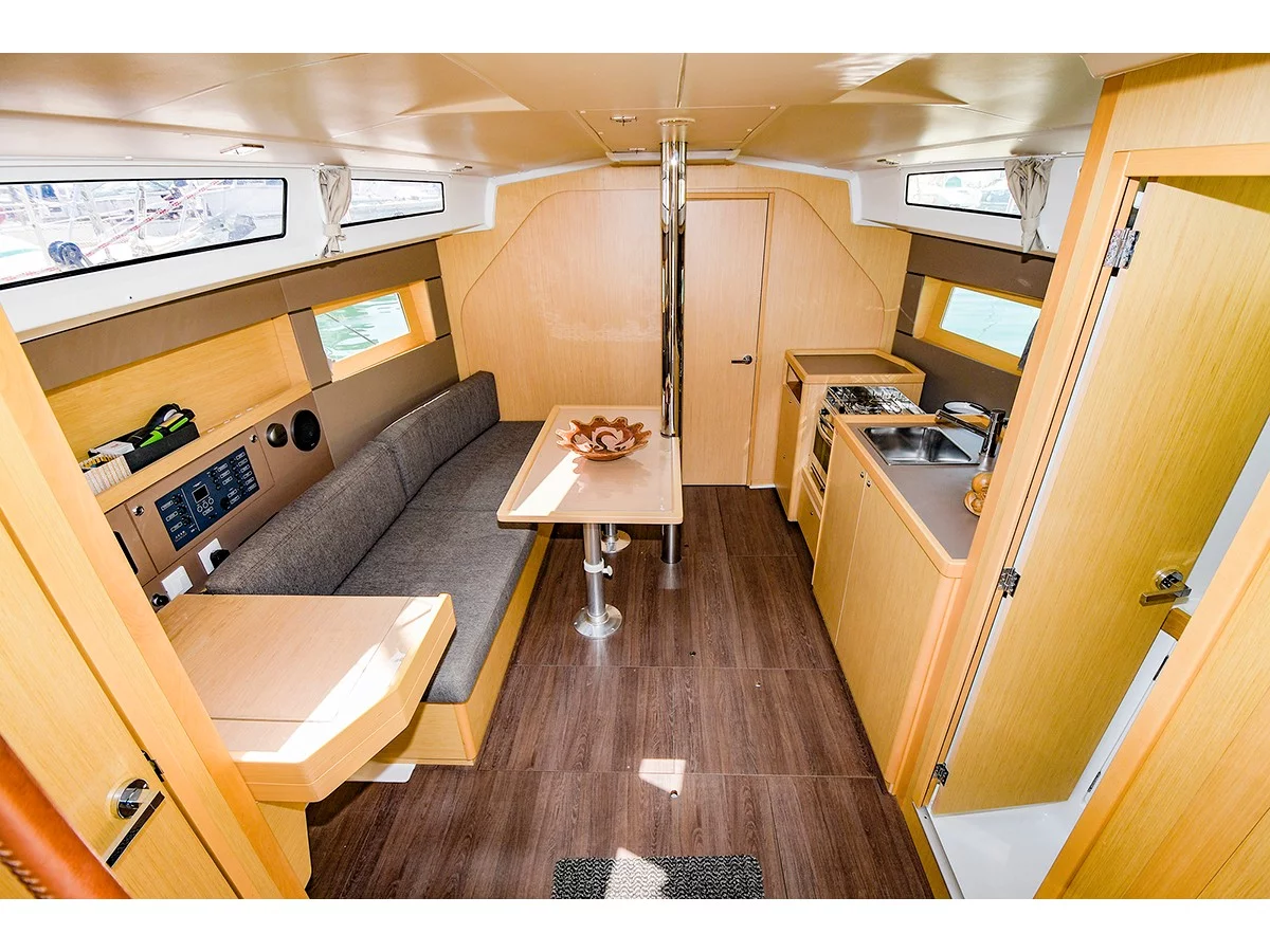 Oceanis 38 (Lisis) Interior image - 6