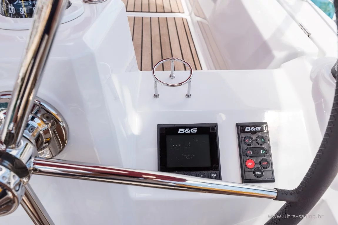 Oceanis 35.1 (BELA)  - 11