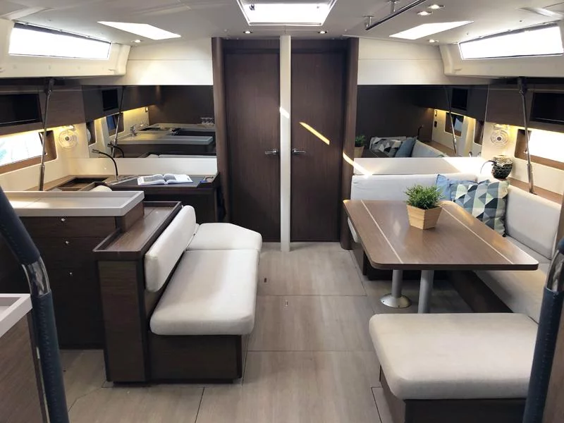 Oceanis 51.1 (Salt Water ( - - Inverter - 12 pax)) Interior image - 2
