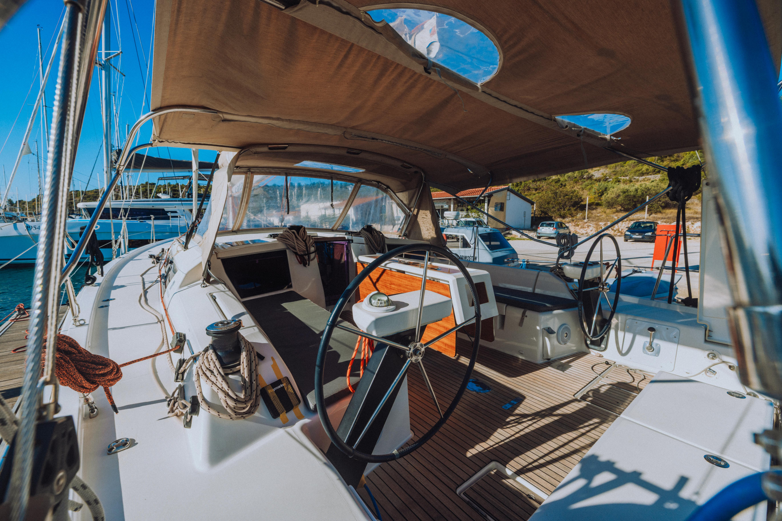Dufour 430 — photo 11