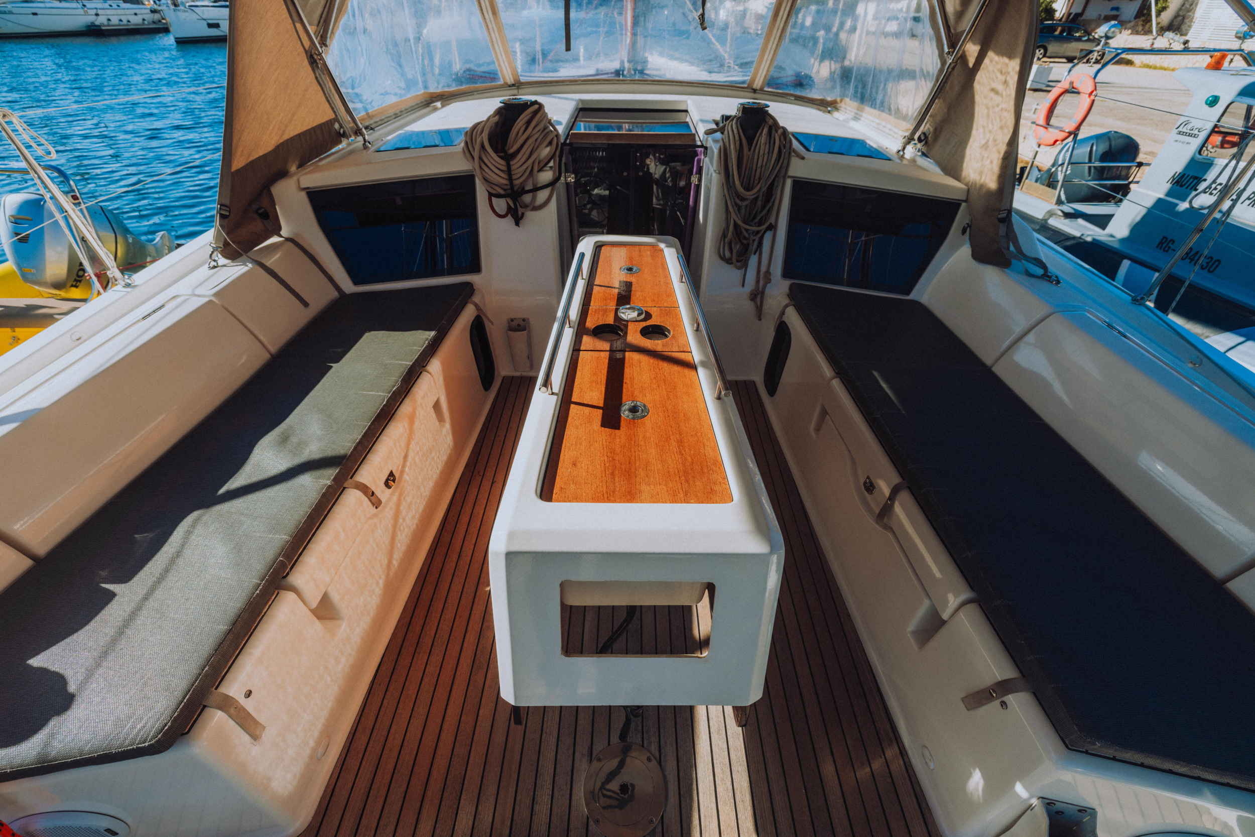 Dufour 430 — photo 20