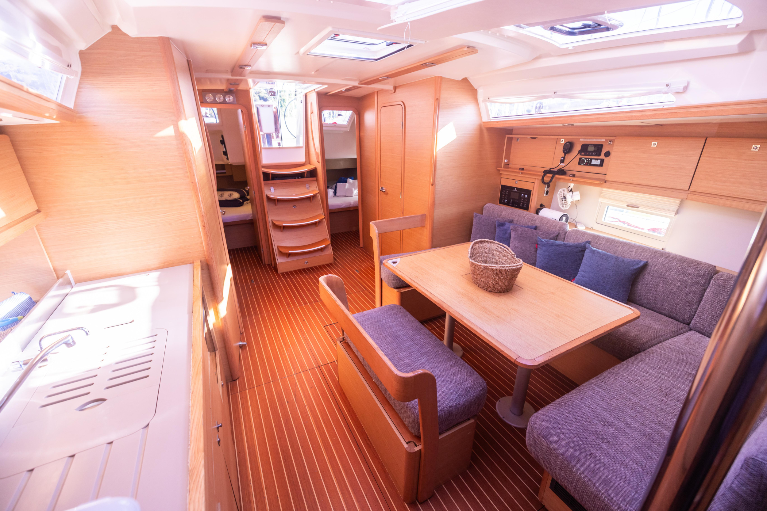 Dufour 430 — photo 17