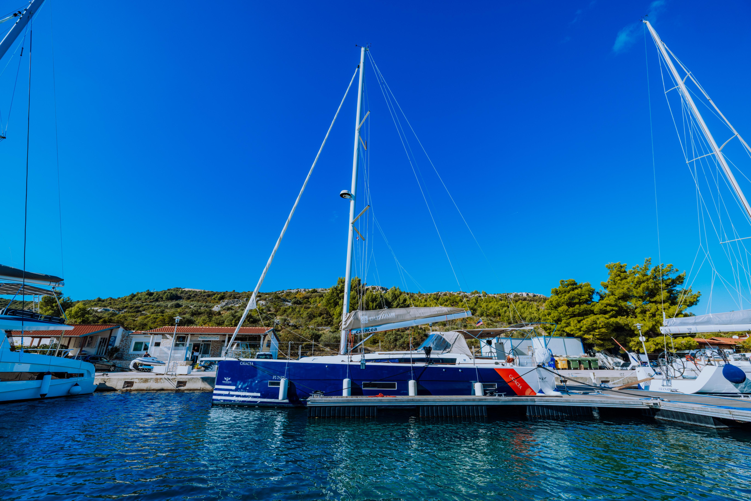 Dufour 430 — photo 13
