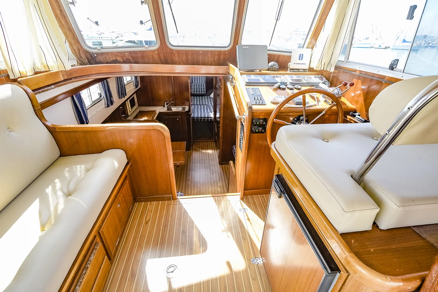 Menorquina Yacht 100 (Mar de Coral)  - 12