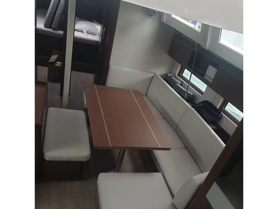Oceanis 46.1 - 4 cabins (Thunderball) Interior image - 1