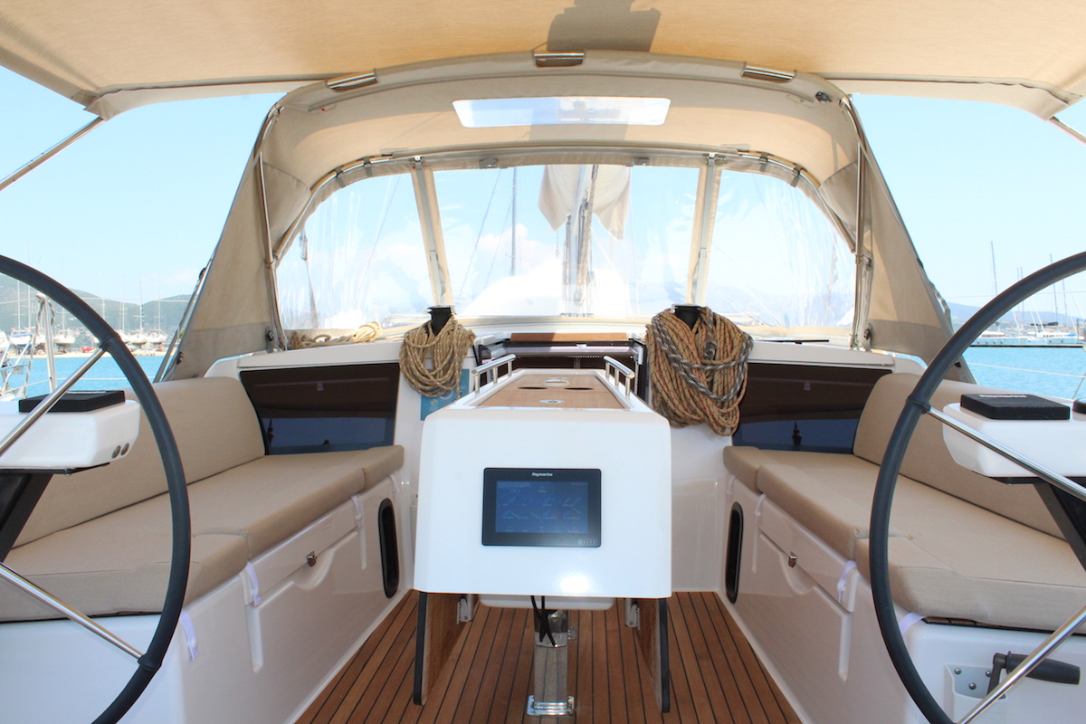 Photo #3 - Dufour 390 Grand Large (Why Not 16) in Lefkada - 10441