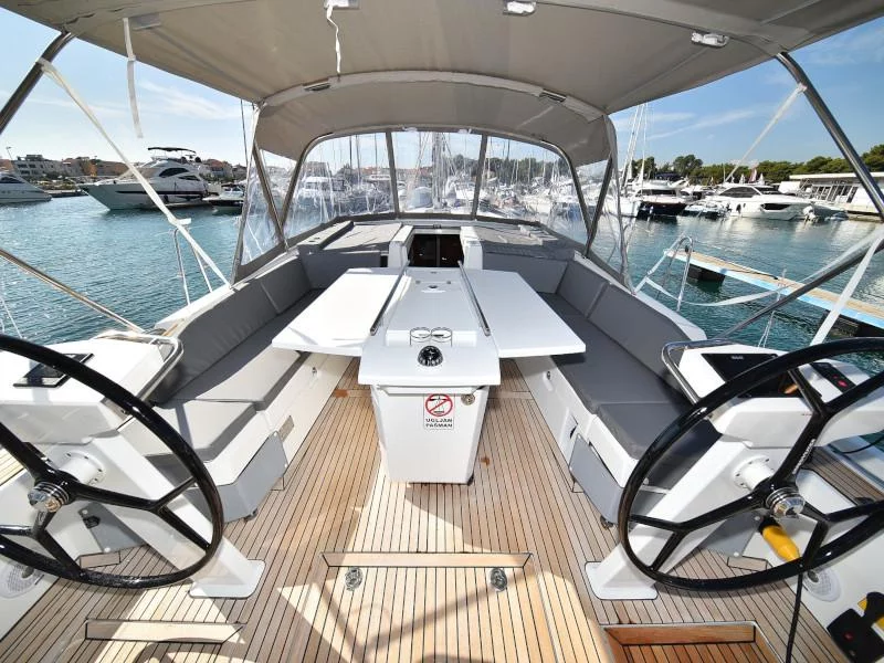 Oceanis 46.1 (Antonela M)  - 82