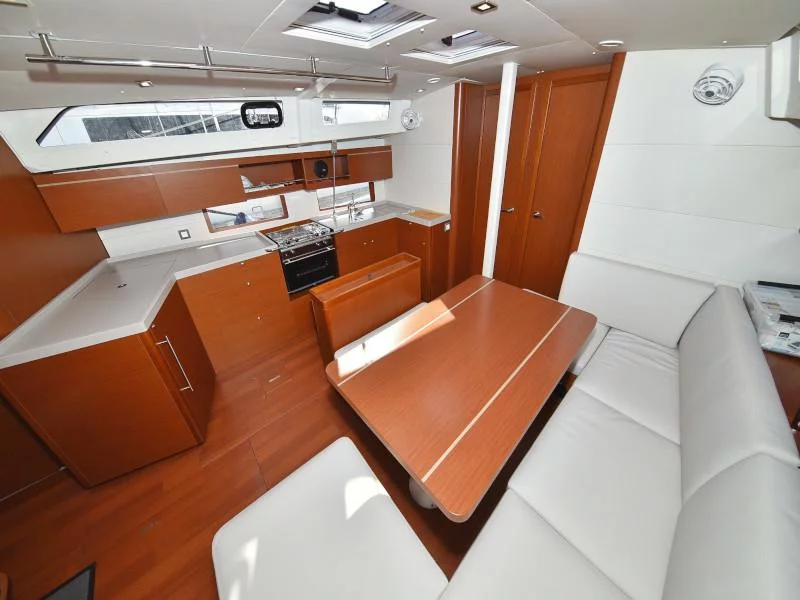 Oceanis 46.1 (Antonela M)  - 50
