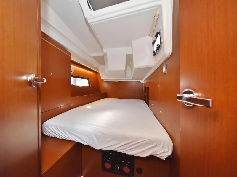 Oceanis 46.1 (Antonela M)  - 69
