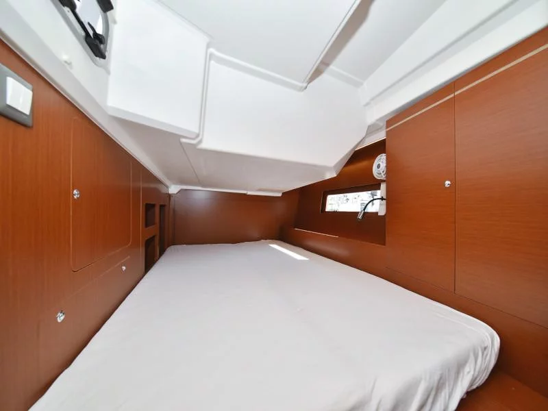 Oceanis 46.1 (Antonela M)  - 17