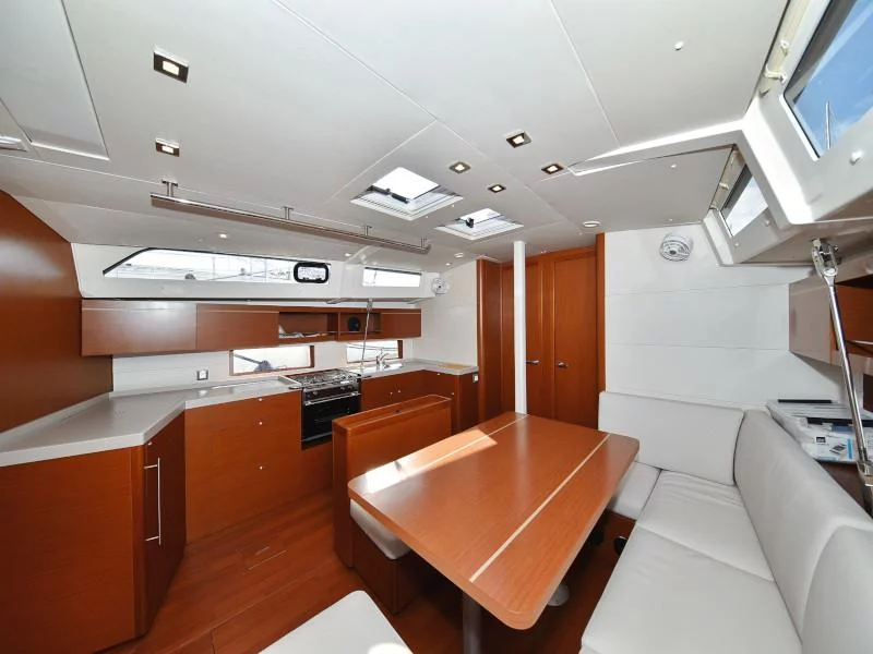 Oceanis 46.1 (Antonela M)  - 32