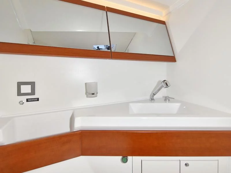 Oceanis 46.1 (Antonela M)  - 18
