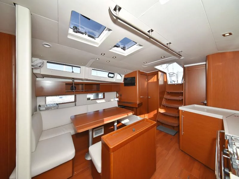 Oceanis 46.1 (Antonela M)  - 14