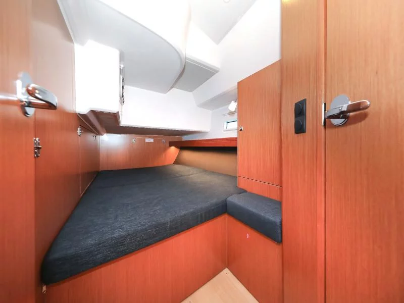 Bavaria Cruiser 46 (Jameson II)  - 15