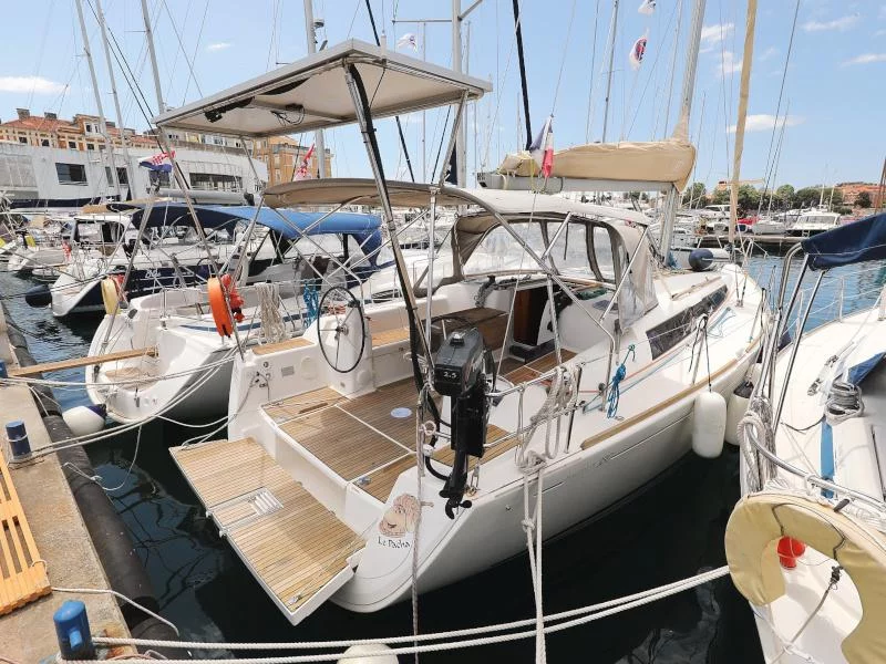DUFOUR 380 (PROTEA)  - 0
