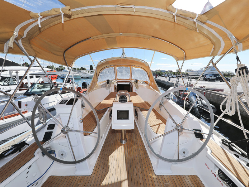 Photo #103 - Bavaria Cruiser 37 (Lupe) in Zadar - 6056