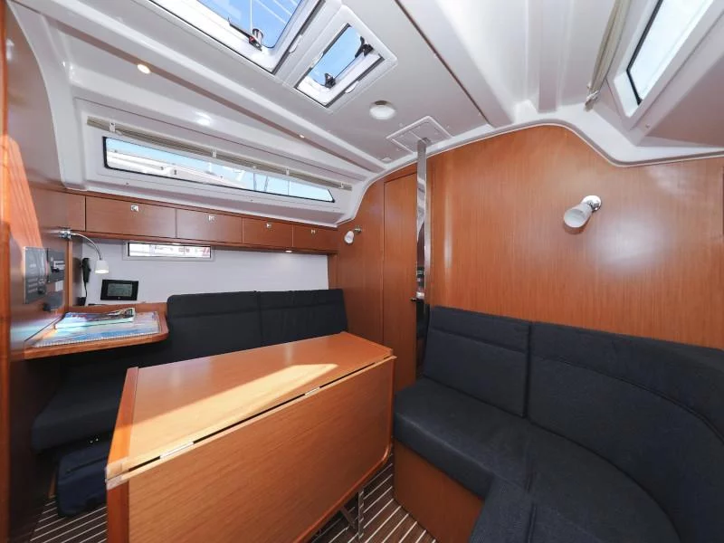 Bavaria Cruiser 37 (Lupe)  - 52