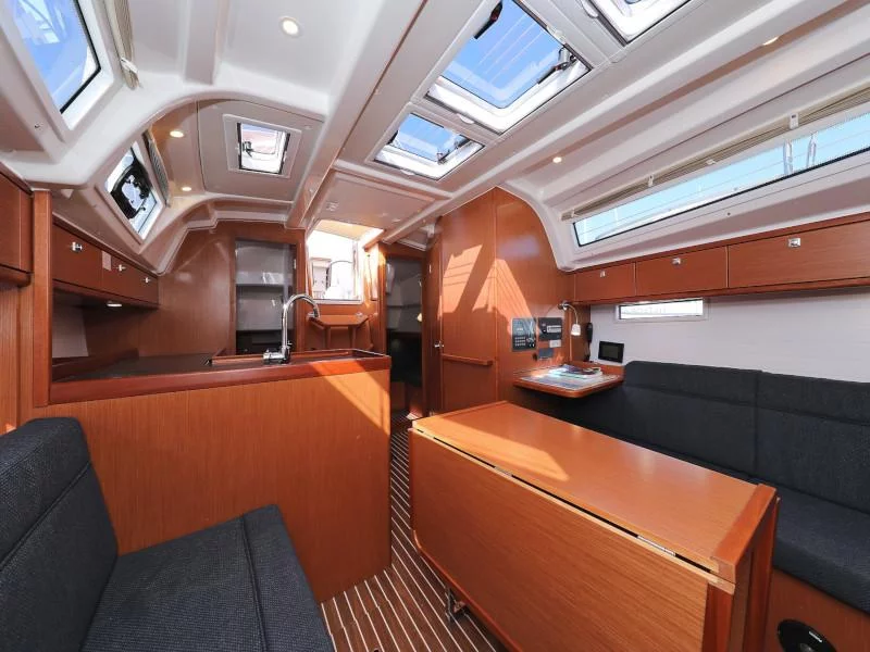 Bavaria Cruiser 37 (Lupe)  - 103