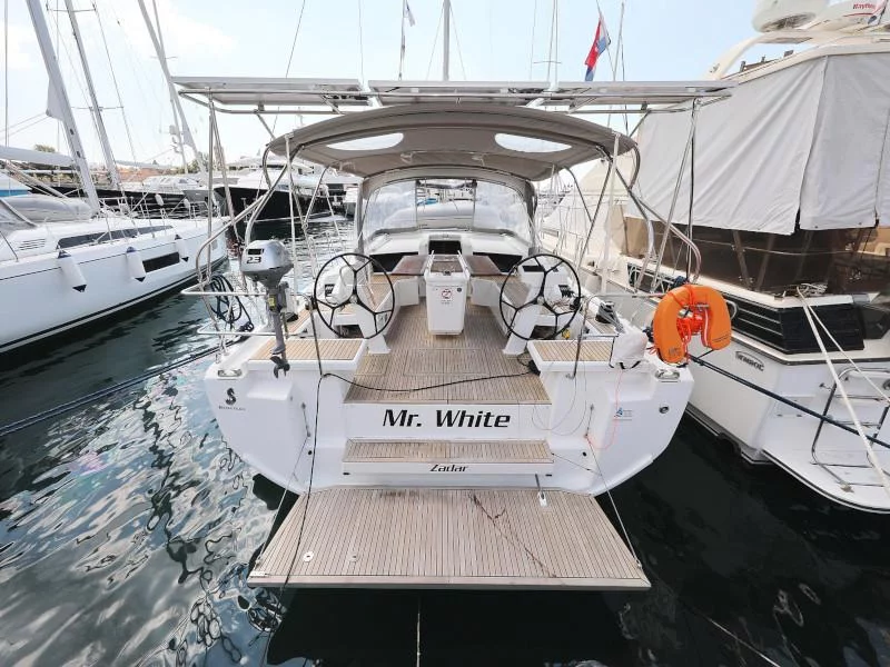 Oceanis 46.1 (MR.WHITE) Main image - 0