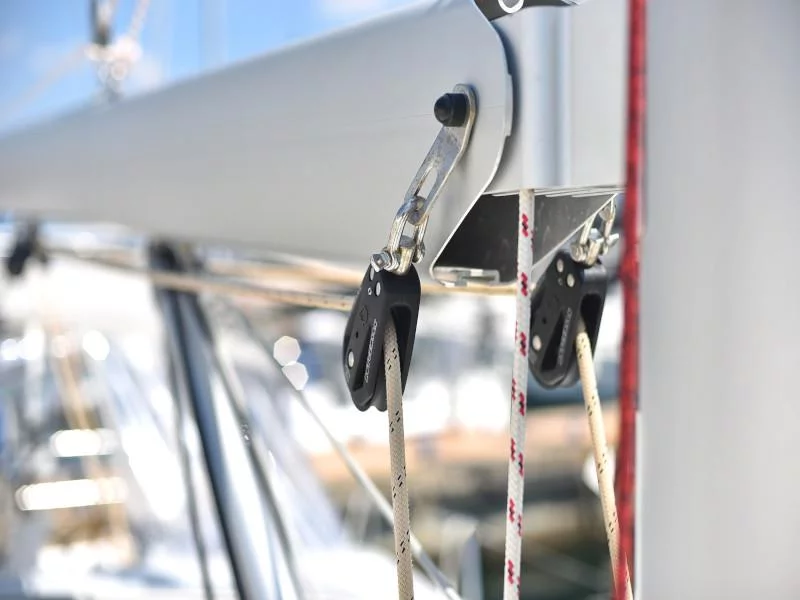 Oceanis 46.1 (MR.WHITE)  - 58