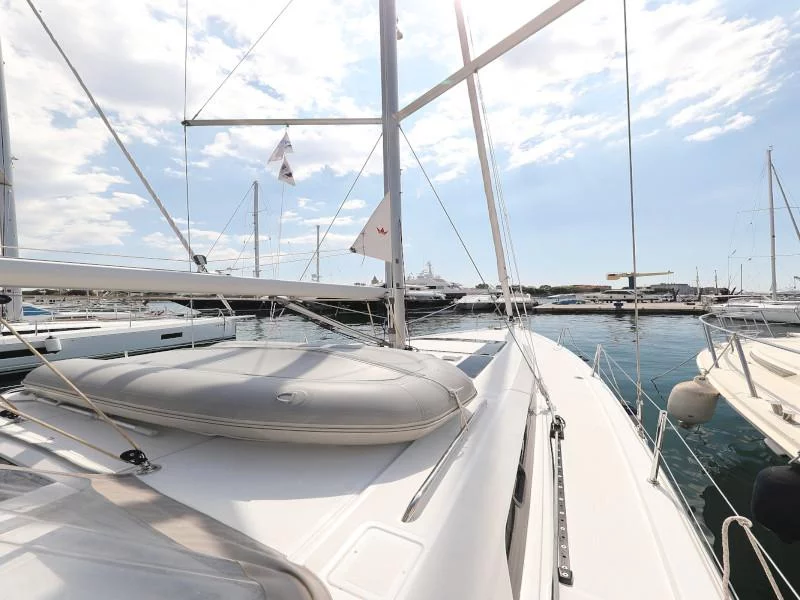 Oceanis 46.1 (MR.WHITE)  - 49