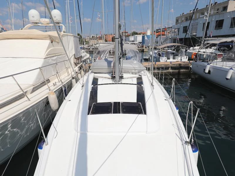 Oceanis 46.1 (MR.WHITE)  - 23