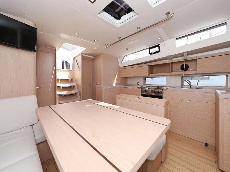 Oceanis 46.1 (MR.WHITE)  - 11