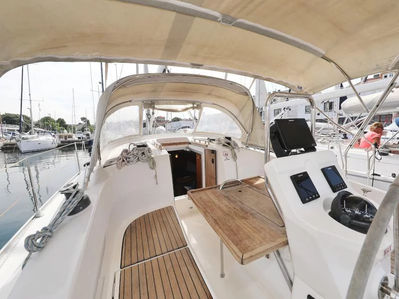 Bavaria 36 Cruiser (Petra M)  - 22