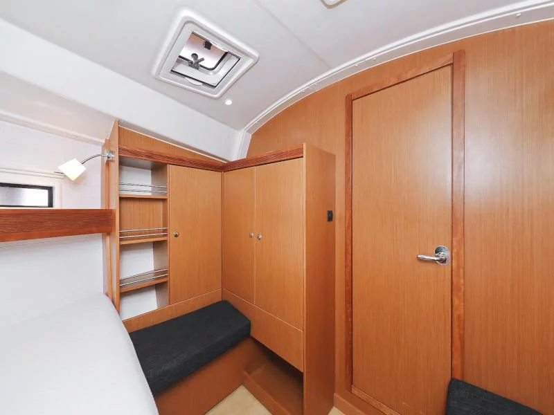 Bavaria 36 Cruiser (Petra M)  - 28