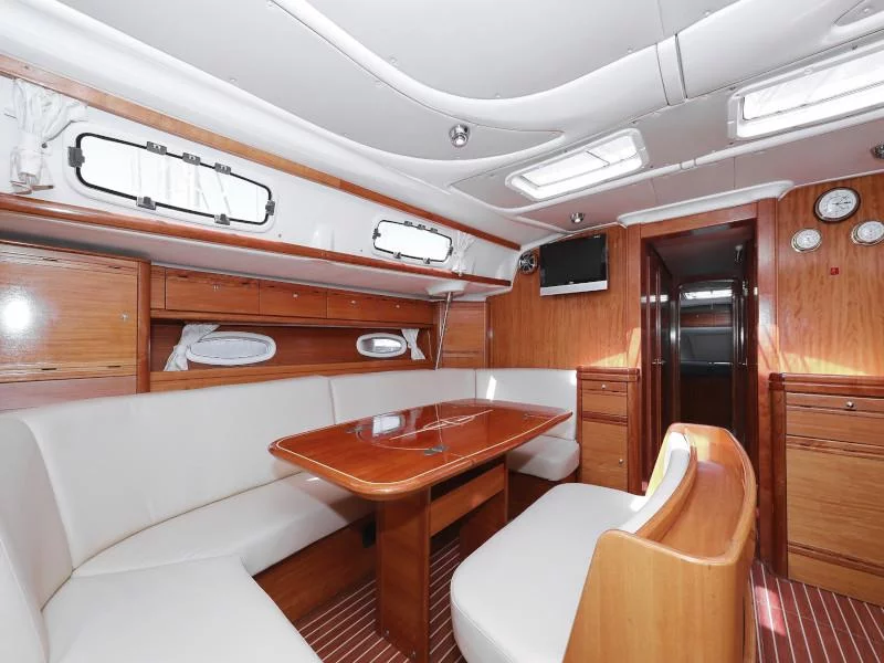 Bavaria 50 Cruiser (Fortunal)  - 18