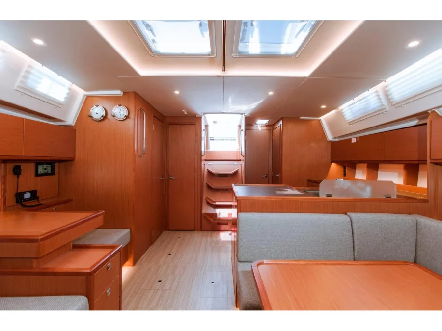 Bavaria C50 (CALIPSO) Interior image - 10
