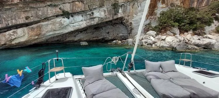 Lagoon 42 (Elysium crewed - VIP equipped)  - 1