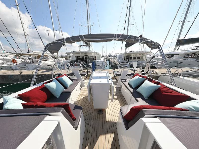 Oceanis 51.1 (GREY GOOSE)  - 25
