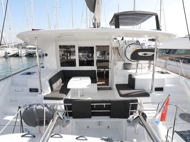 Lagoon 40 (2) (NINA II)  - 28
