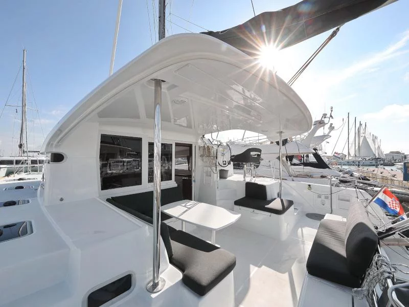 Lagoon 40 (2) (NINA II)  - 36