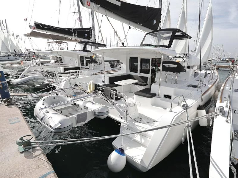 Lagoon 40 (MARI)  - 32
