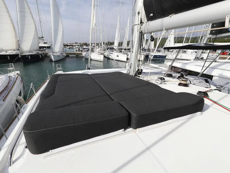 Lagoon 40 (MARI)  - 19
