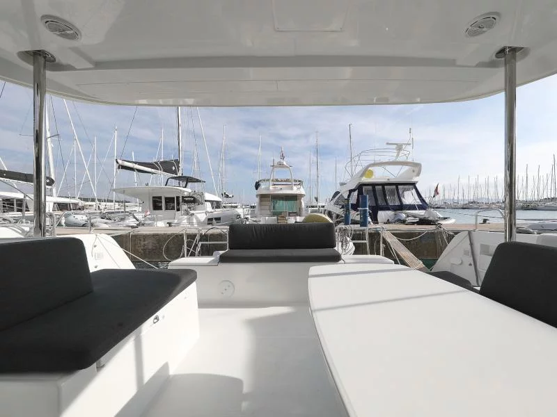 Lagoon 40 (MARI)  - 29