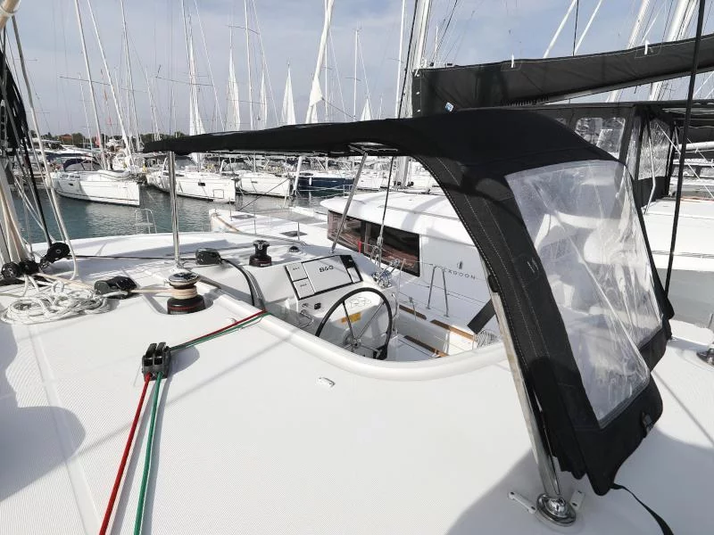Lagoon 40 (MARI)  - 44