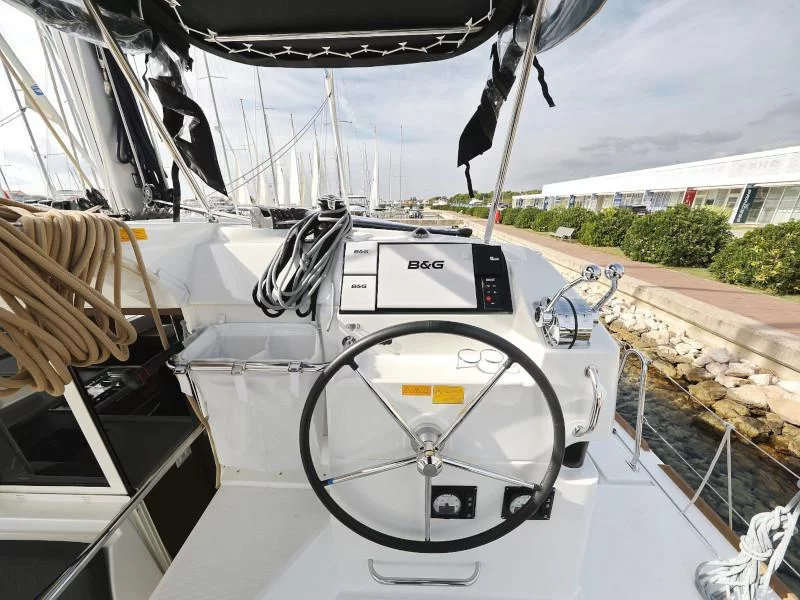 Lagoon 40 (BLUE ANGEL)  - 36