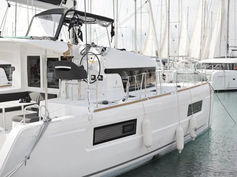 Lagoon 40 (BLUE ANGEL)  - 6