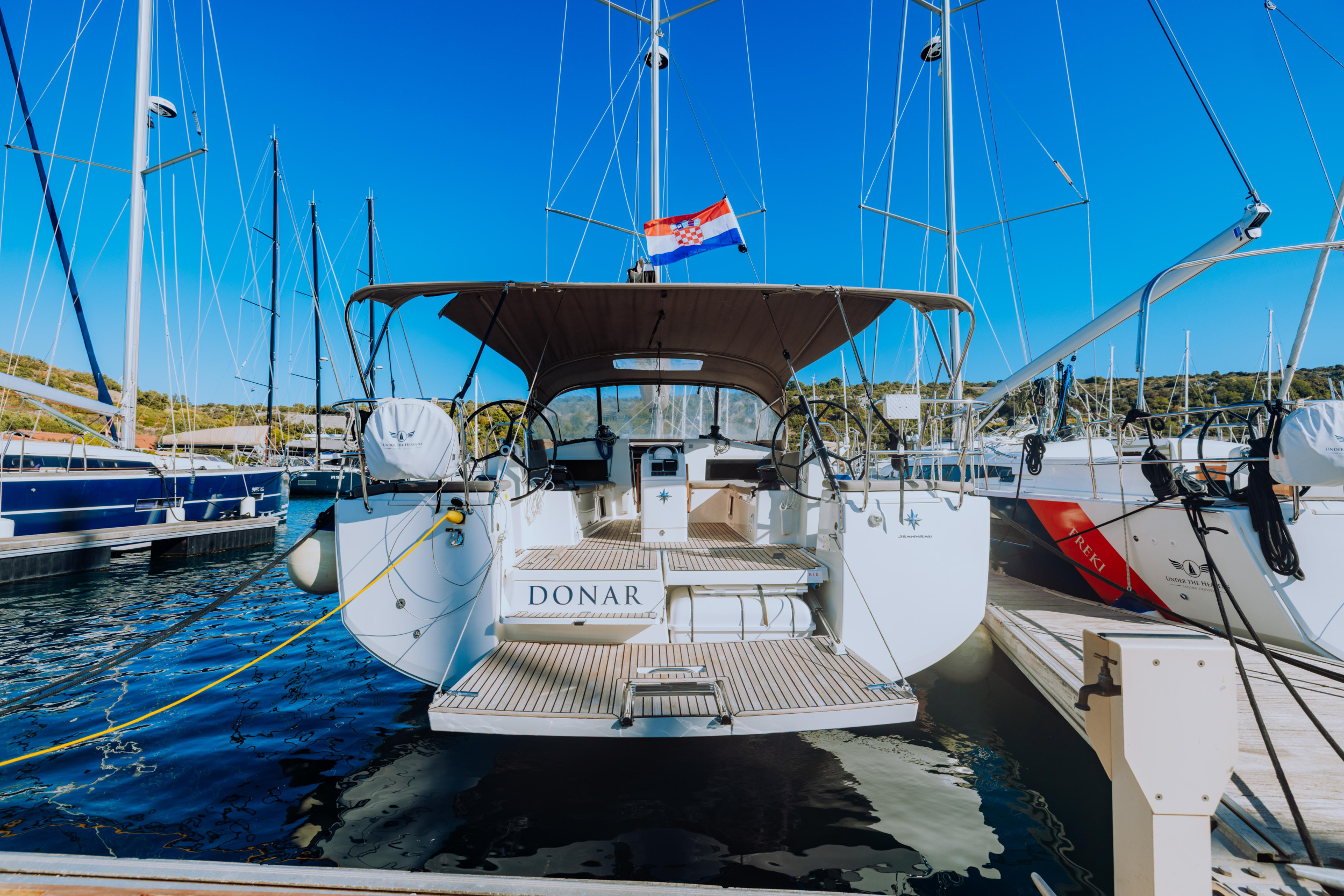 Sun Odyssey 490 — photo 11