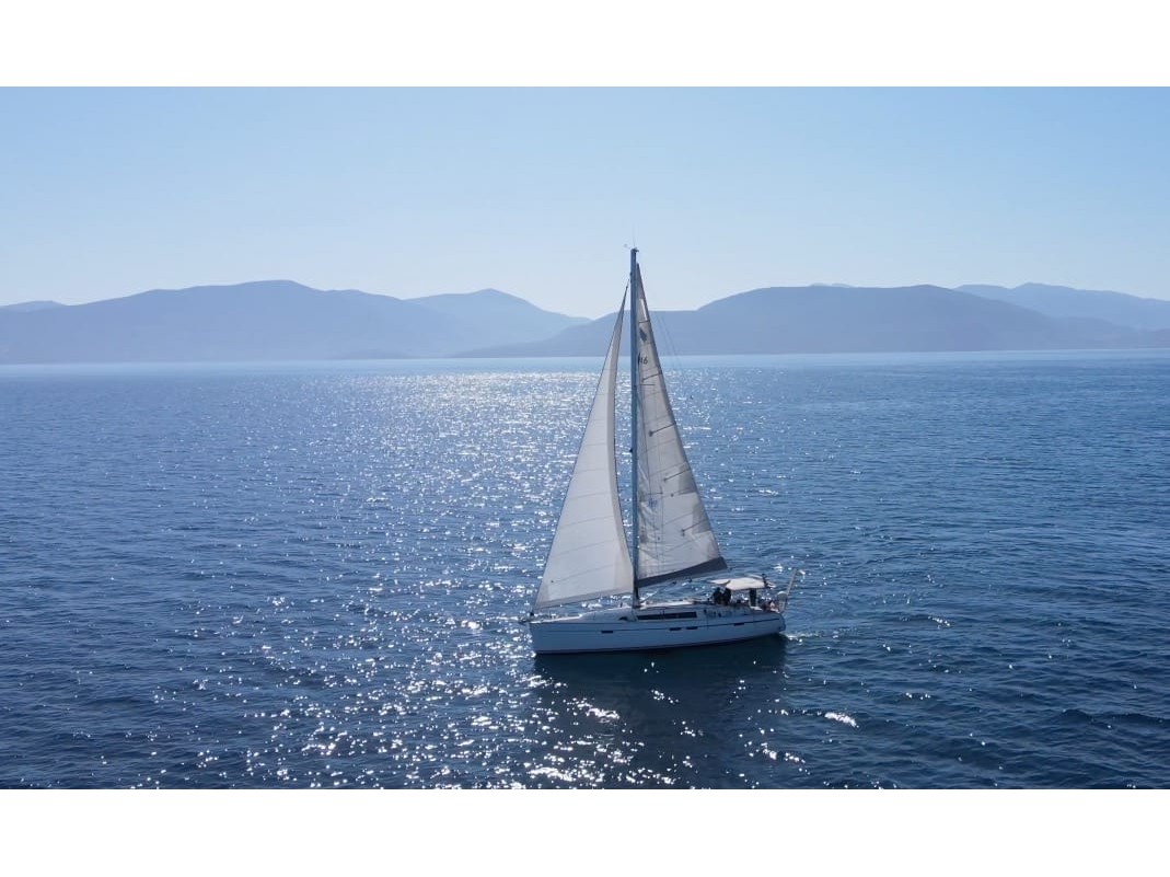 Photo #1 - Bavaria Cruiser 46 (Veronica) in Athen - 16643